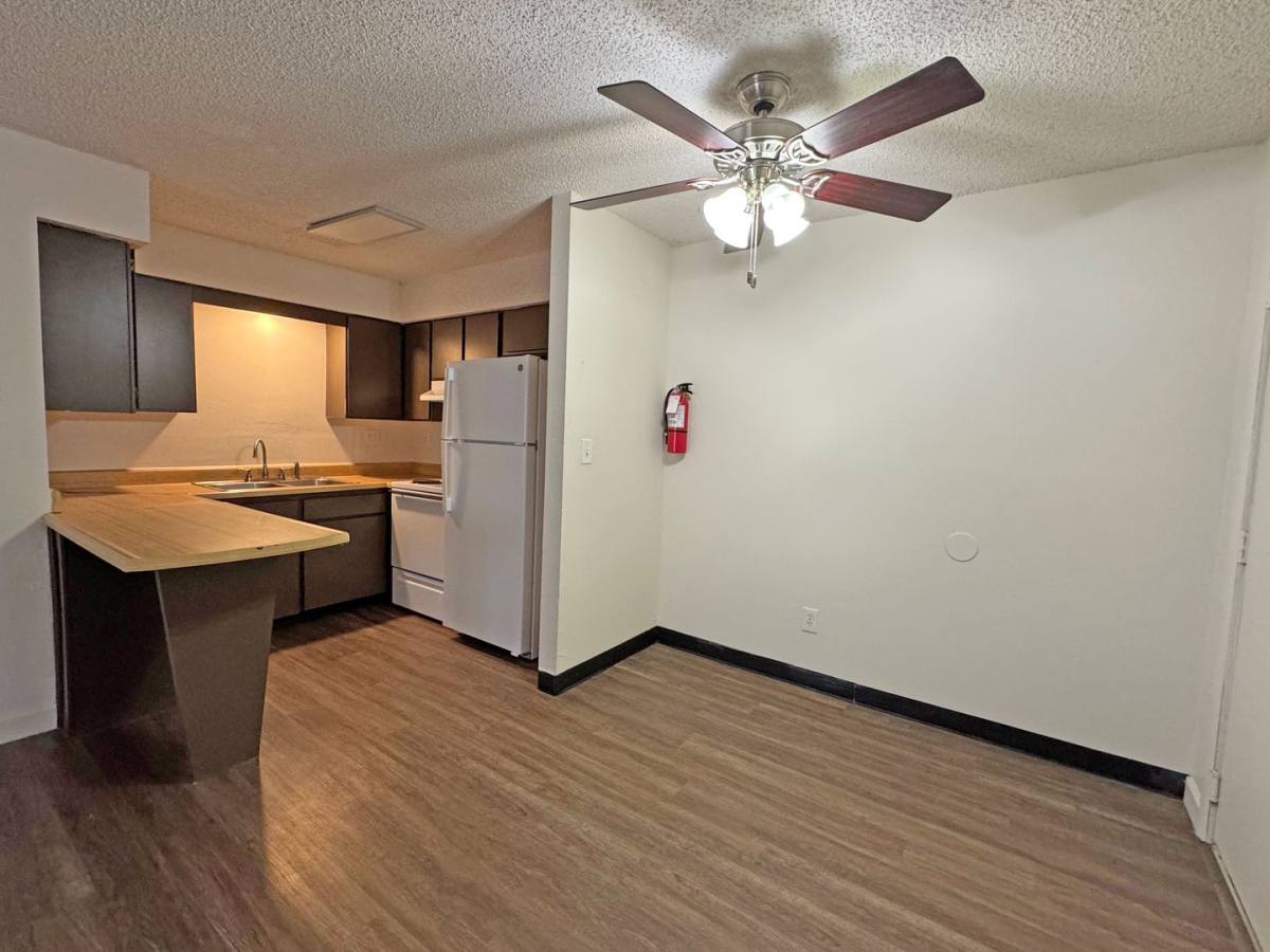Apartment for rent at 1210 E Cherry St, Springfield, MO 65802