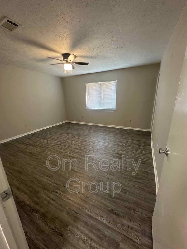 House for rent at 6918 Kearney Dr, Richmond, TX 77469