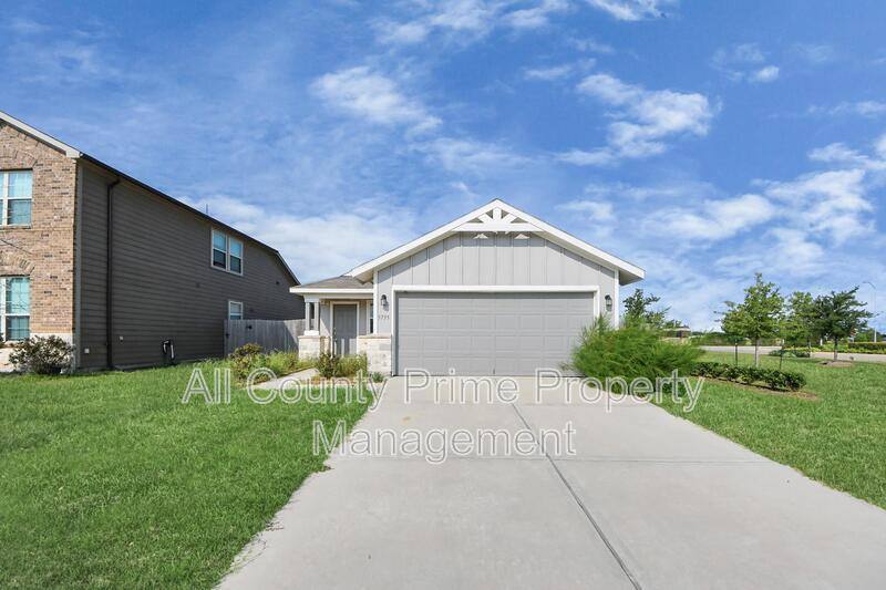 House for rent at 5735 Prairie Chapel Rd, Katy, TX 77493