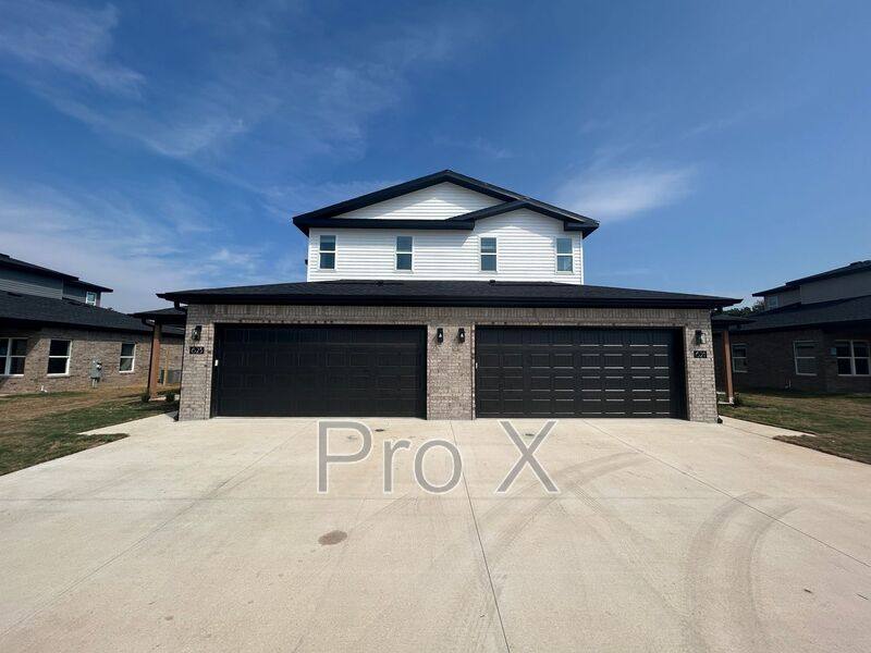 House for rent at 623 Cosmos St, Centerton, AR 72719