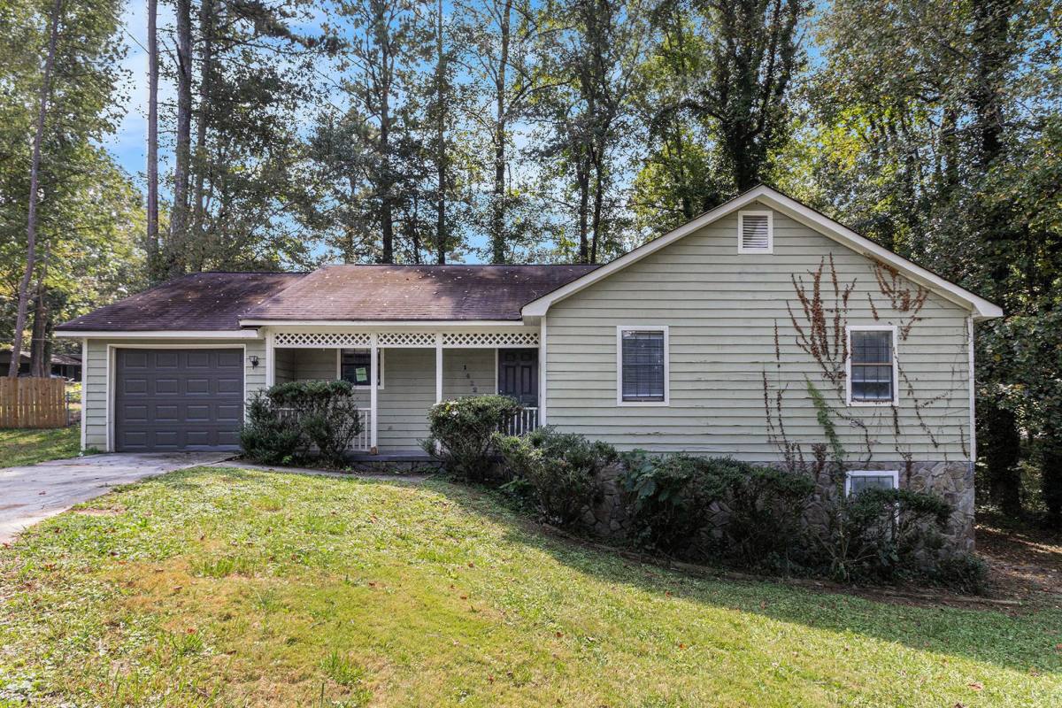 House for rent at 1422 Chedworth Place, Stone Mountain, GA 30083