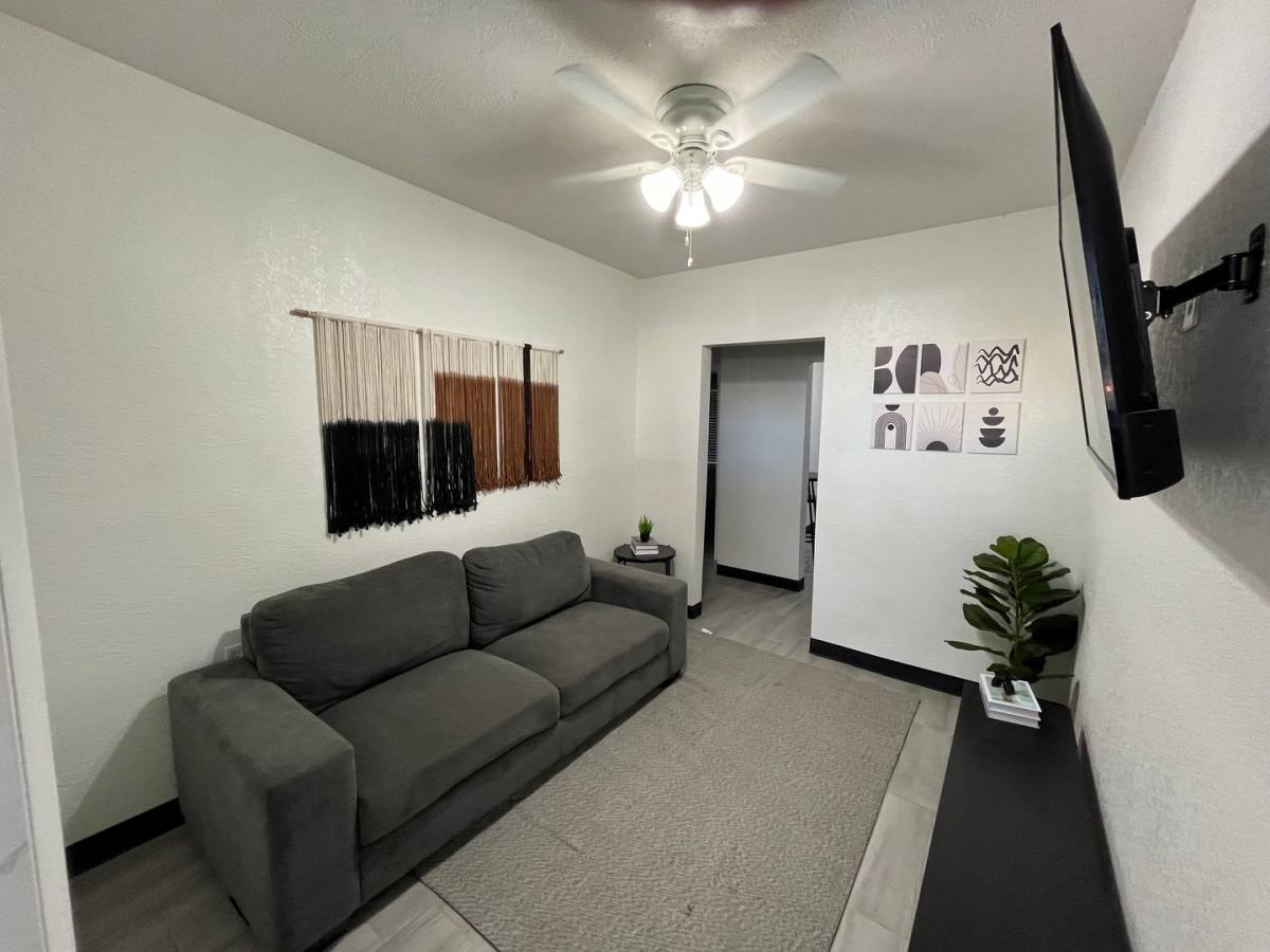 Apartment for rent at 140 NW 13th St, Miami, FL 33136