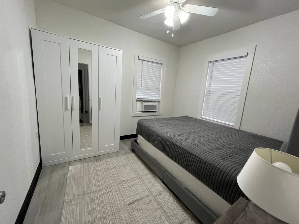 Apartment for rent at 140 NW 13th St, Miami, FL 33136