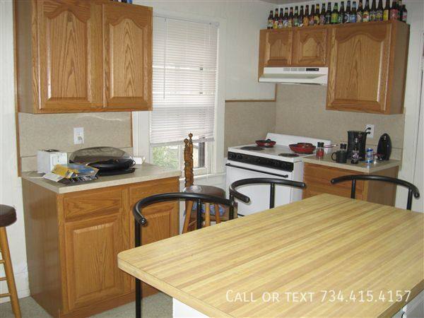 Apartment for rent at 430 S 4th Ave #2, Ann Arbor, MI 48104