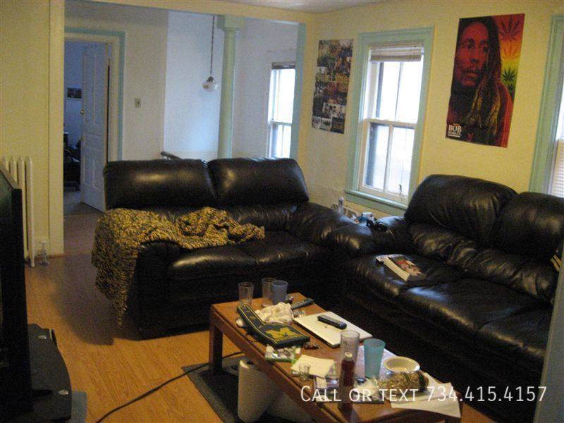 Apartment for rent at 430 S 4th Ave #2, Ann Arbor, MI 48104
