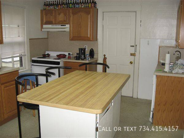 Apartment for rent at 430 S 4th Ave #2, Ann Arbor, MI 48104