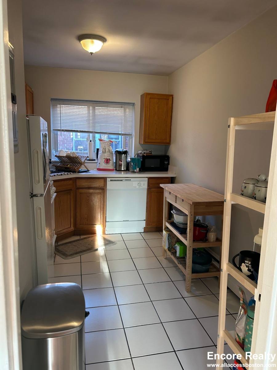 Apartment for rent at 61 Selkirk Rd #17, Boston, MA 02115
