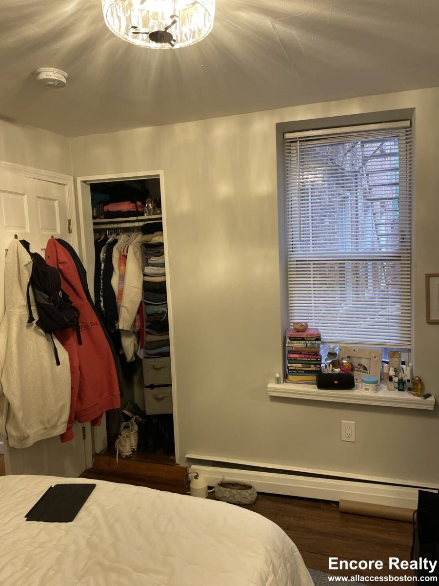 Apartment for rent at 153 Salem St #13, Boston, MA 02113