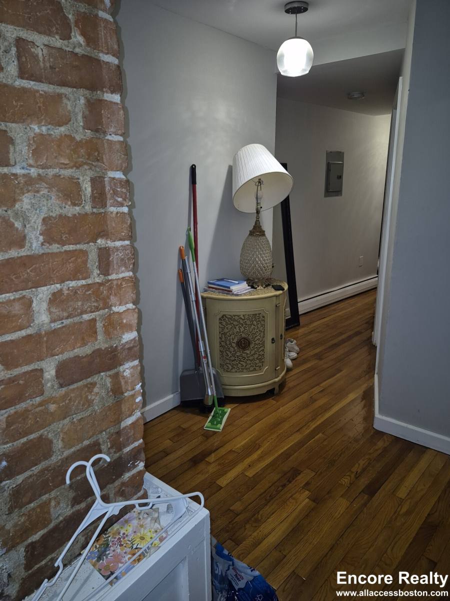 Apartment for rent at 153 Salem St #13, Boston, MA 02113