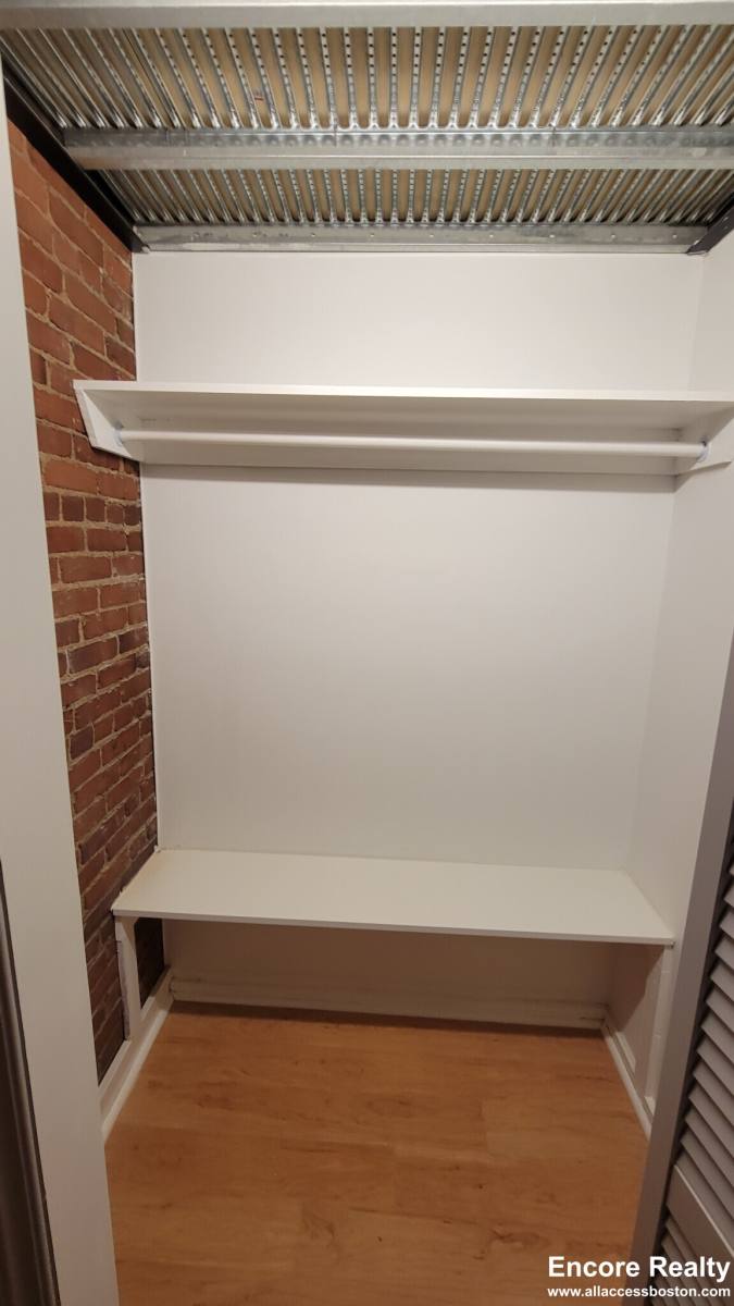 Apartment for rent at 254 Friend St #7, Boston, MA 02113