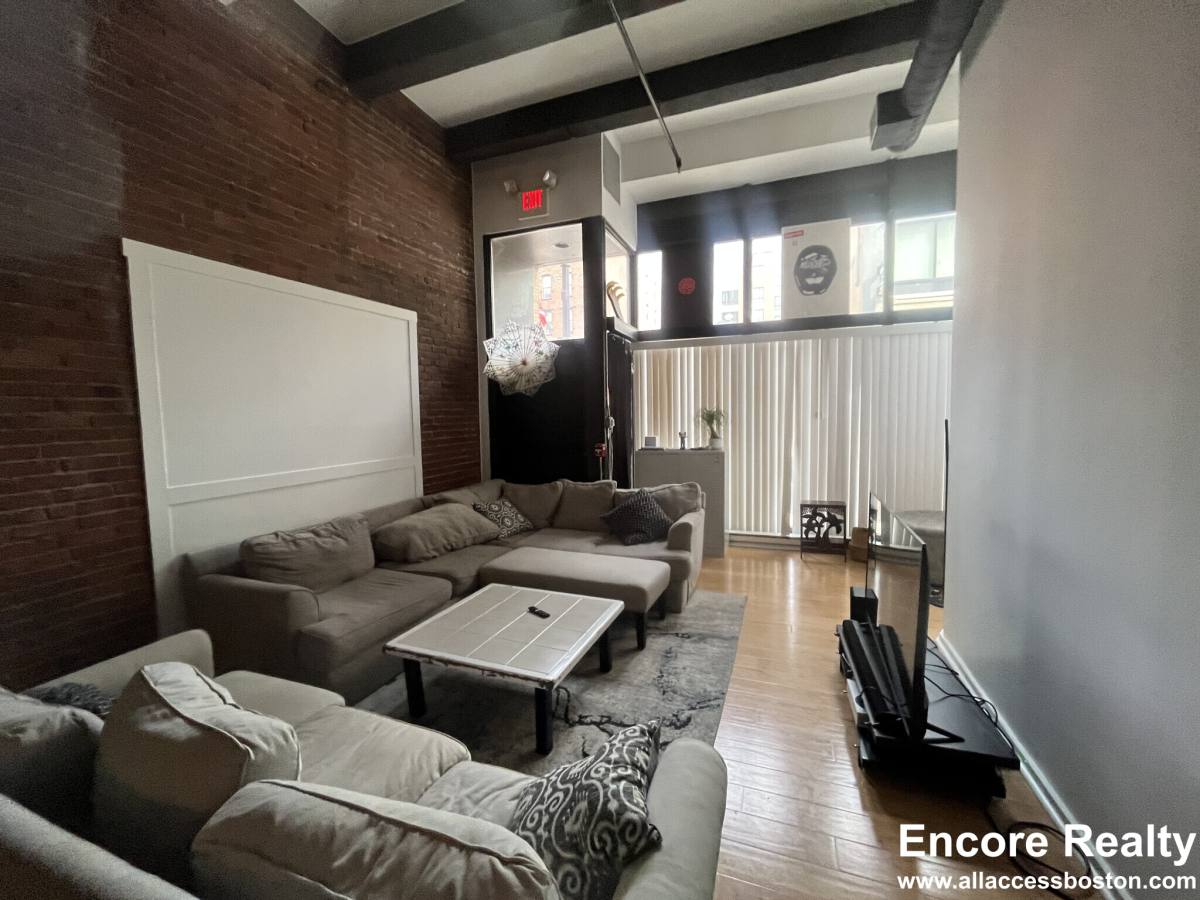 Apartment for rent at 254 Friend St #7, Boston, MA 02113