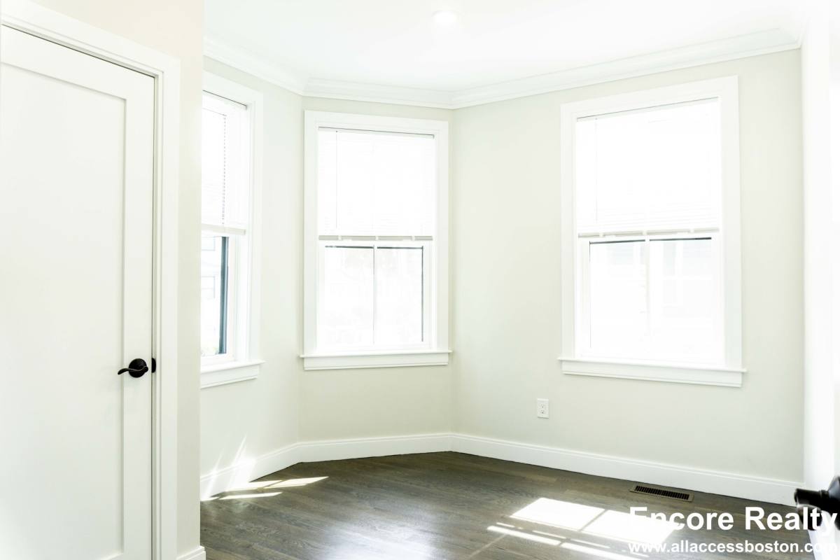 Apartment for rent at 79 Linden St #7, Allston, MA 02134