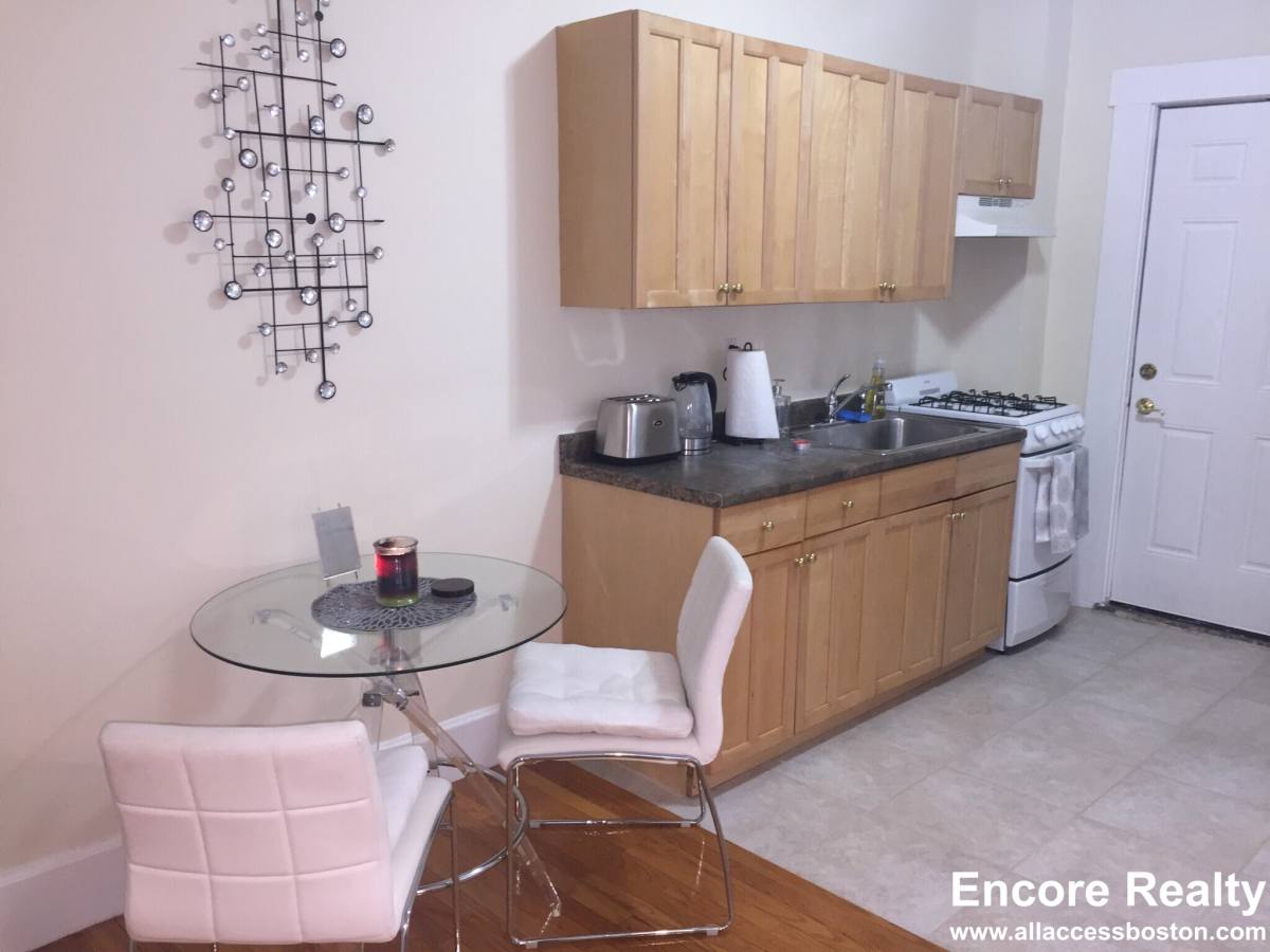 Apartment for rent at 27 Forest St #7, Cambridge, MA 02140