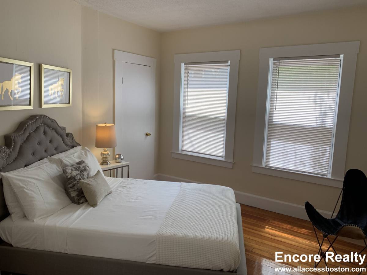 Apartment for rent at 27 Forest St #7, Cambridge, MA 02140