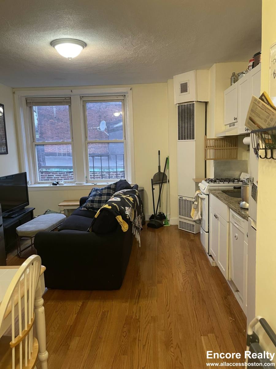 Apartment for rent at 145 Endicott St #16, Boston, MA 02113