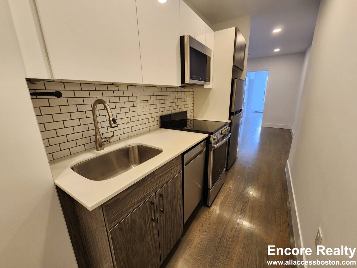 Apartment for rent at 44 Joy St #14, Boston, MA 02114