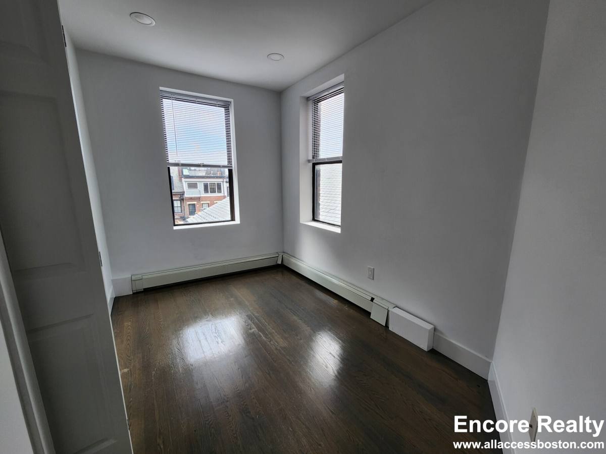 Apartment for rent at 44 Joy St #14, Boston, MA 02114