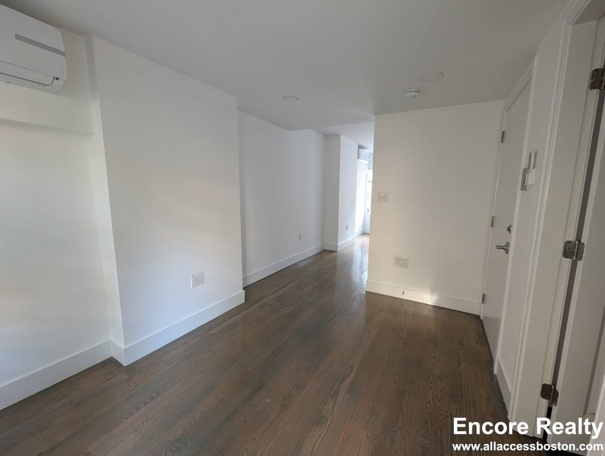 Apartment for rent at 61 Joy St #9, Boston, MA 02114