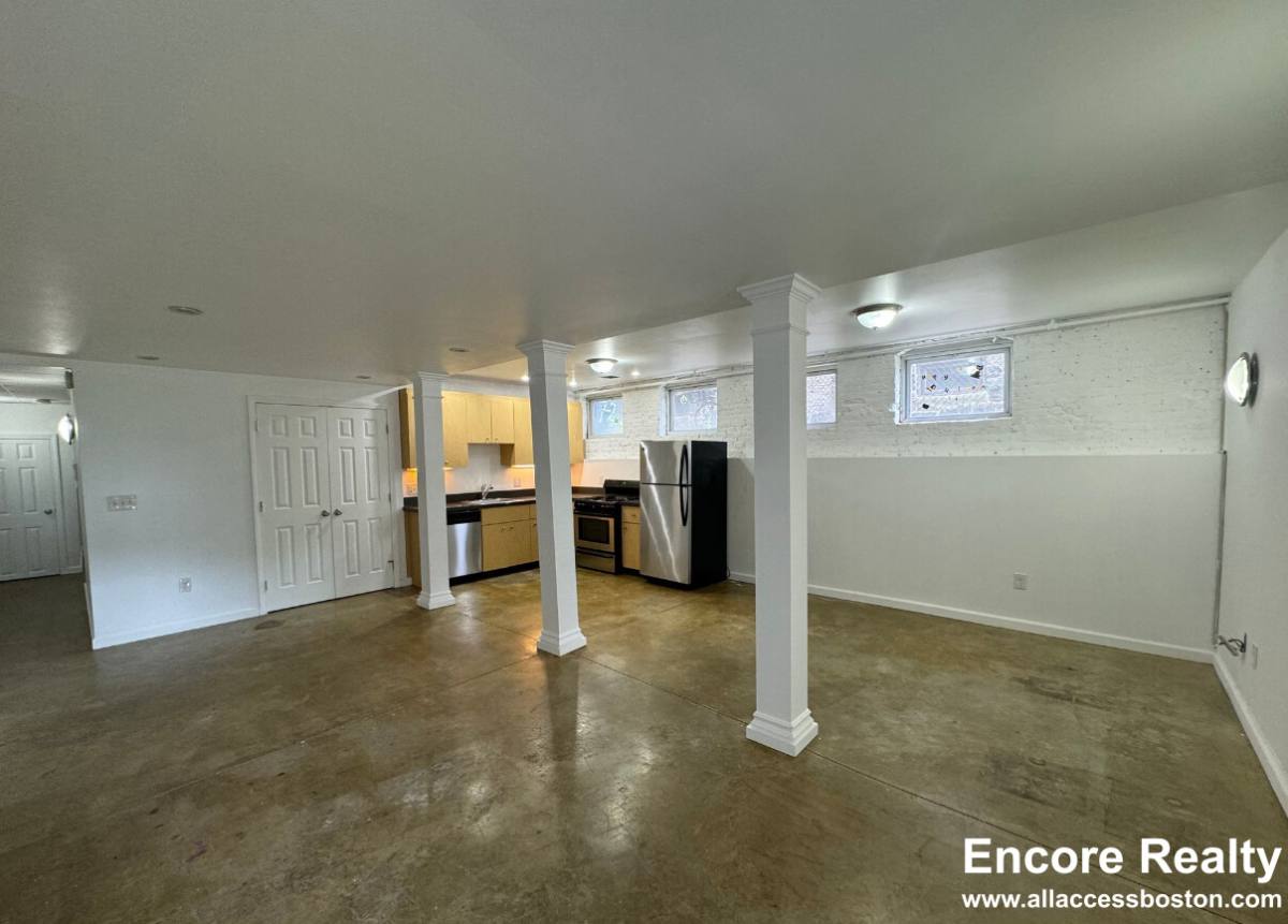 Apartment for rent at 72 Frankfort St #D, East Boston, MA 02128