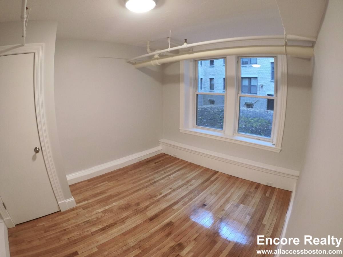 Apartment for rent at 1450 Commonwealth Ave #D, Brighton, MA 02135