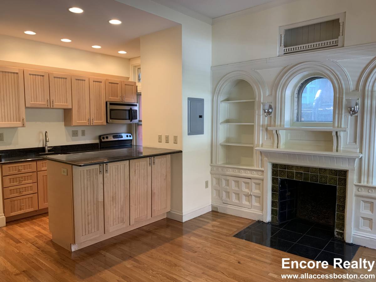 Apartment for rent at 195 Commonwealth Ave #7, Boston, MA 02115