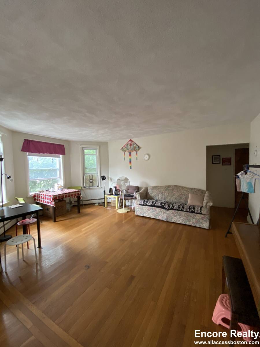 Apartment for rent at 310 Tappan St #9, Brookline, MA 02445