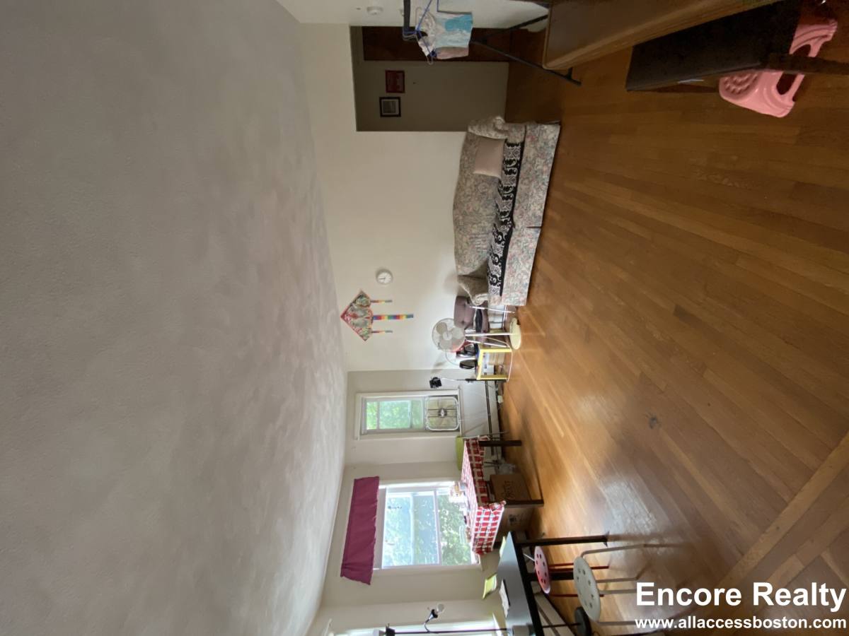 Apartment for rent at 310 Tappan St #9, Brookline, MA 02445