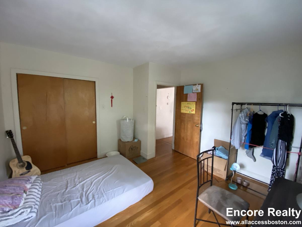 Apartment for rent at 310 Tappan St #9, Brookline, MA 02445