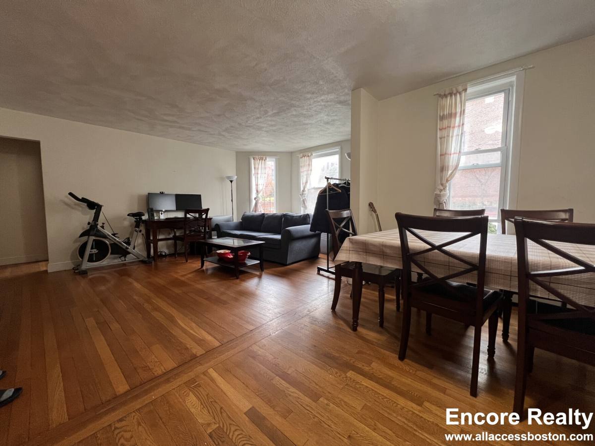 Apartment for rent at 312 Tappan St #7D, Brookline, MA 02445