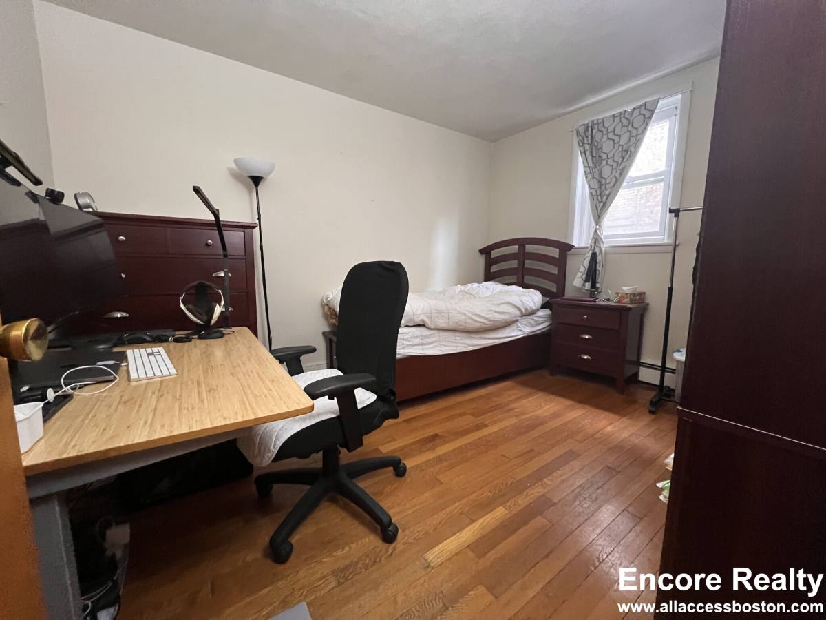 Apartment for rent at 312 Tappan St #7D, Brookline, MA 02445