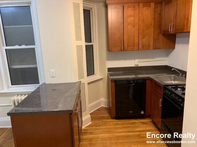 Apartment for rent at 1788 Beacon St #8C, Brookline, MA 02445