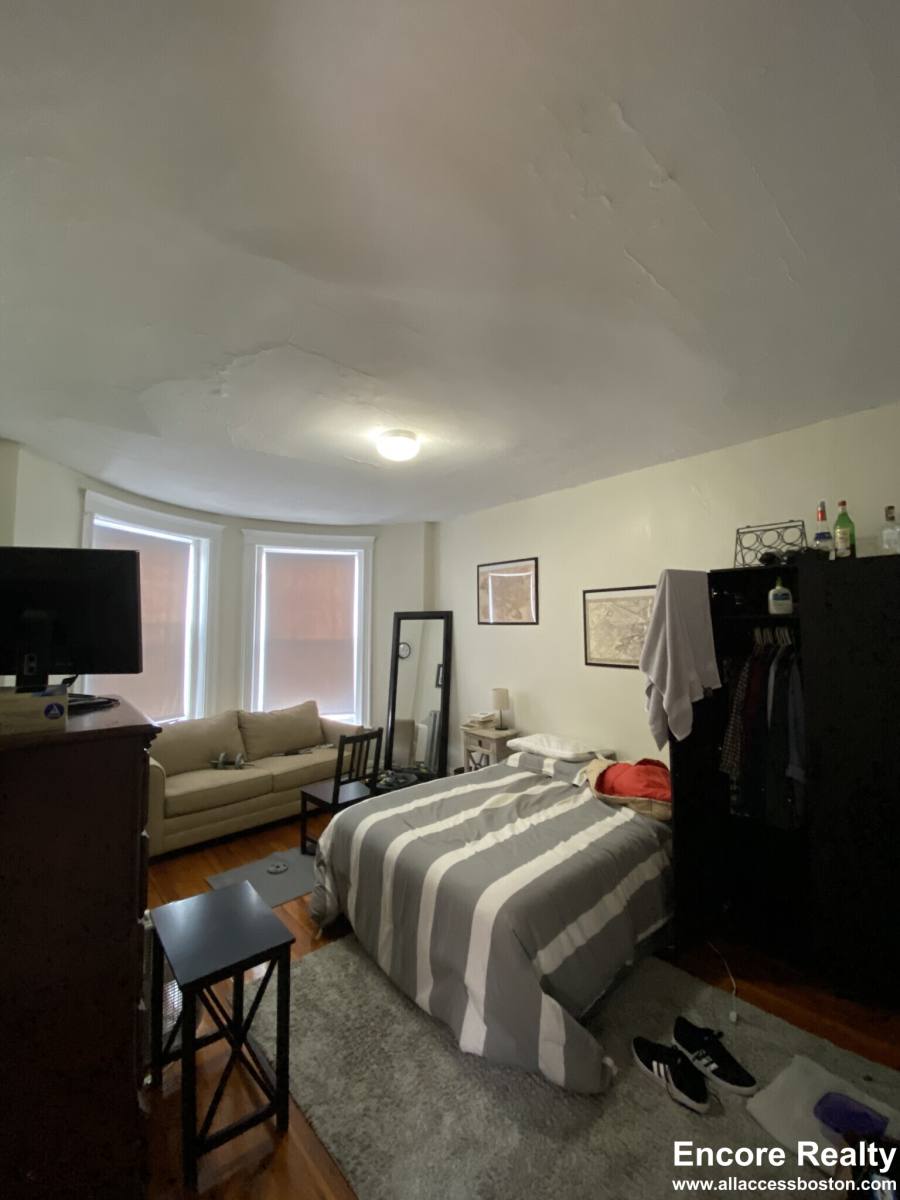 Apartment for rent at 7 Mount Hood Rd #12, Brighton, MA 02135