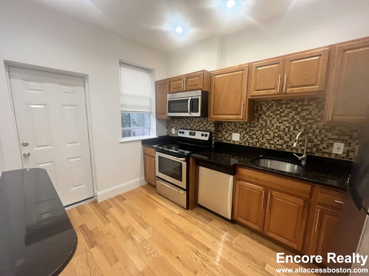 Apartment for rent at 51 Joy St #7T, Boston, MA 02114