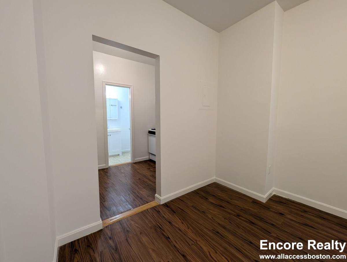 Apartment for rent at 31 Temple St #10H, Boston, MA 02114