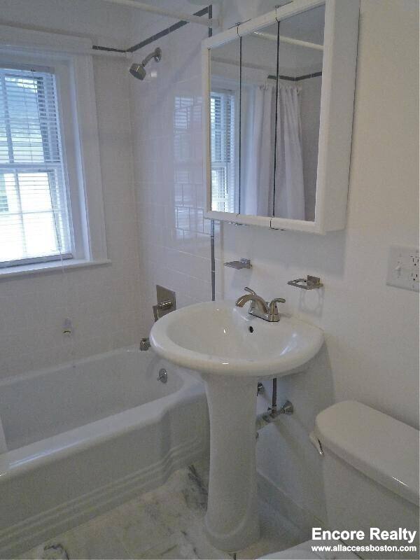 Apartment for rent at 75 Wyman St #9, Waban, MA 02468
