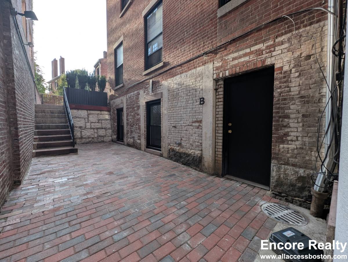 Apartment for rent at 2 Joy St #D, Boston, MA 02108