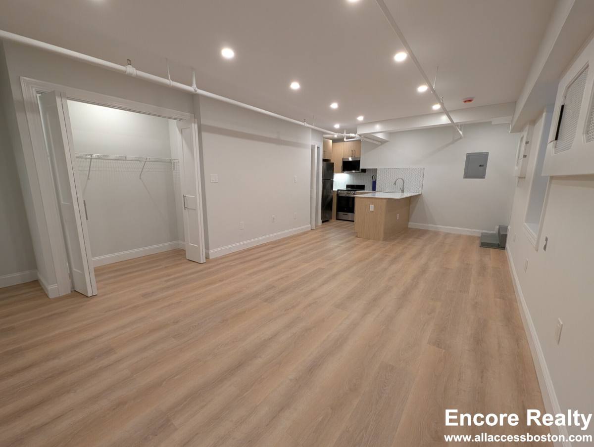 Apartment for rent at 2 Joy St #D, Boston, MA 02108