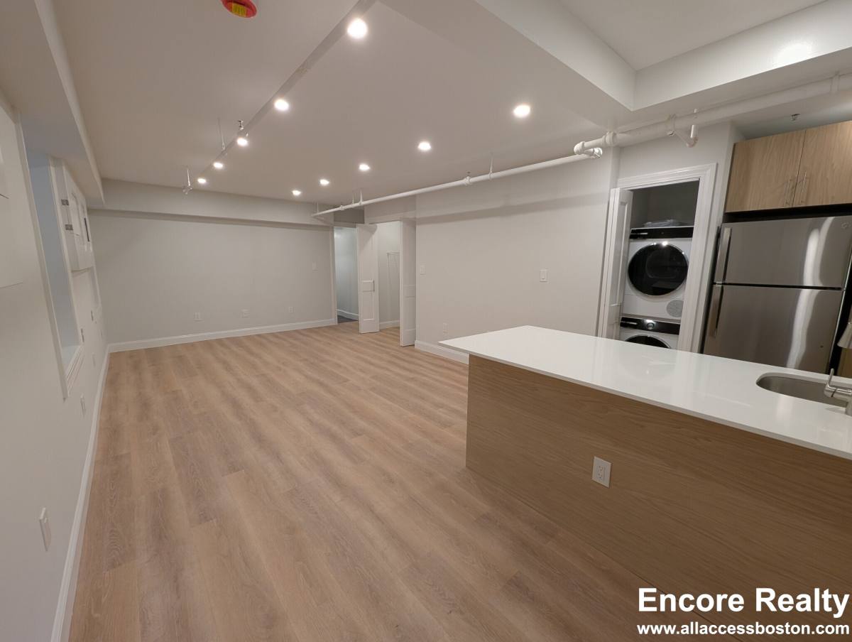 Apartment for rent at 2 Joy St #D, Boston, MA 02108