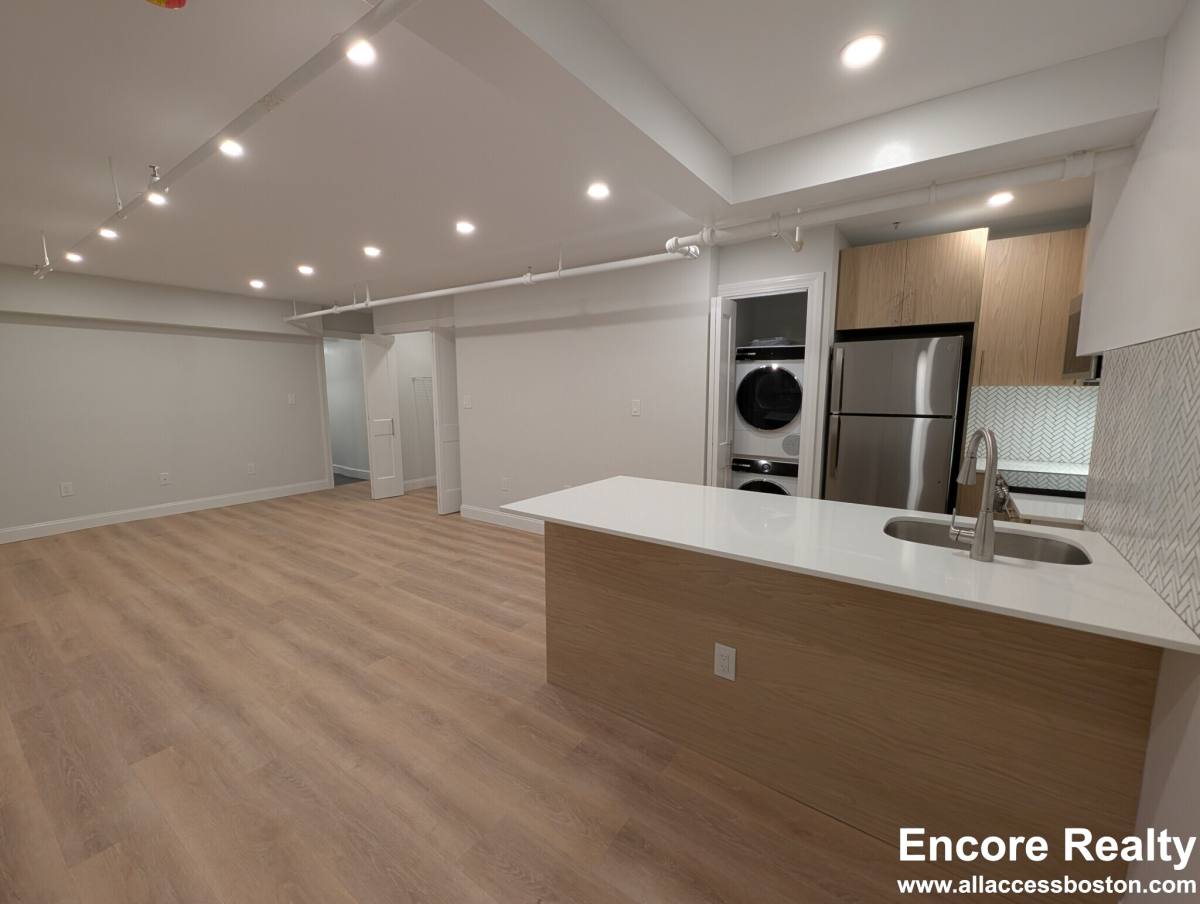 Apartment for rent at 2 Joy St #D, Boston, MA 02108