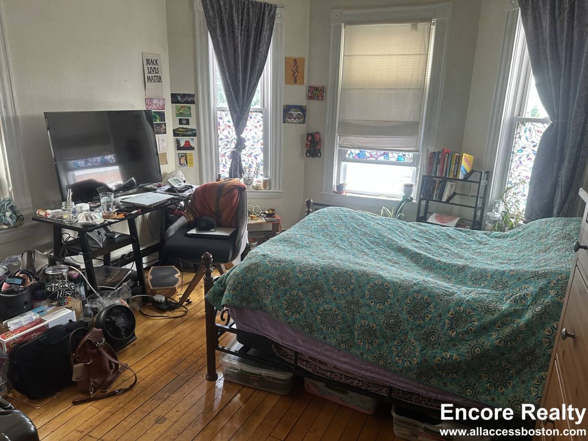 Apartment for rent at 80 Prentiss St #8, Watertown, MA 02472