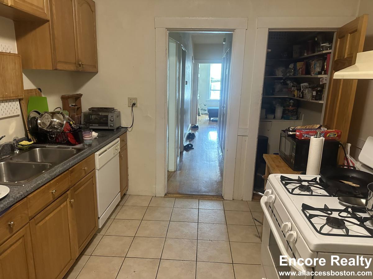 Apartment for rent at 80 Prentiss St #8, Watertown, MA 02472
