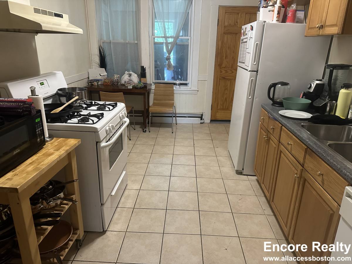 Apartment for rent at 80 Prentiss St #8, Watertown, MA 02472