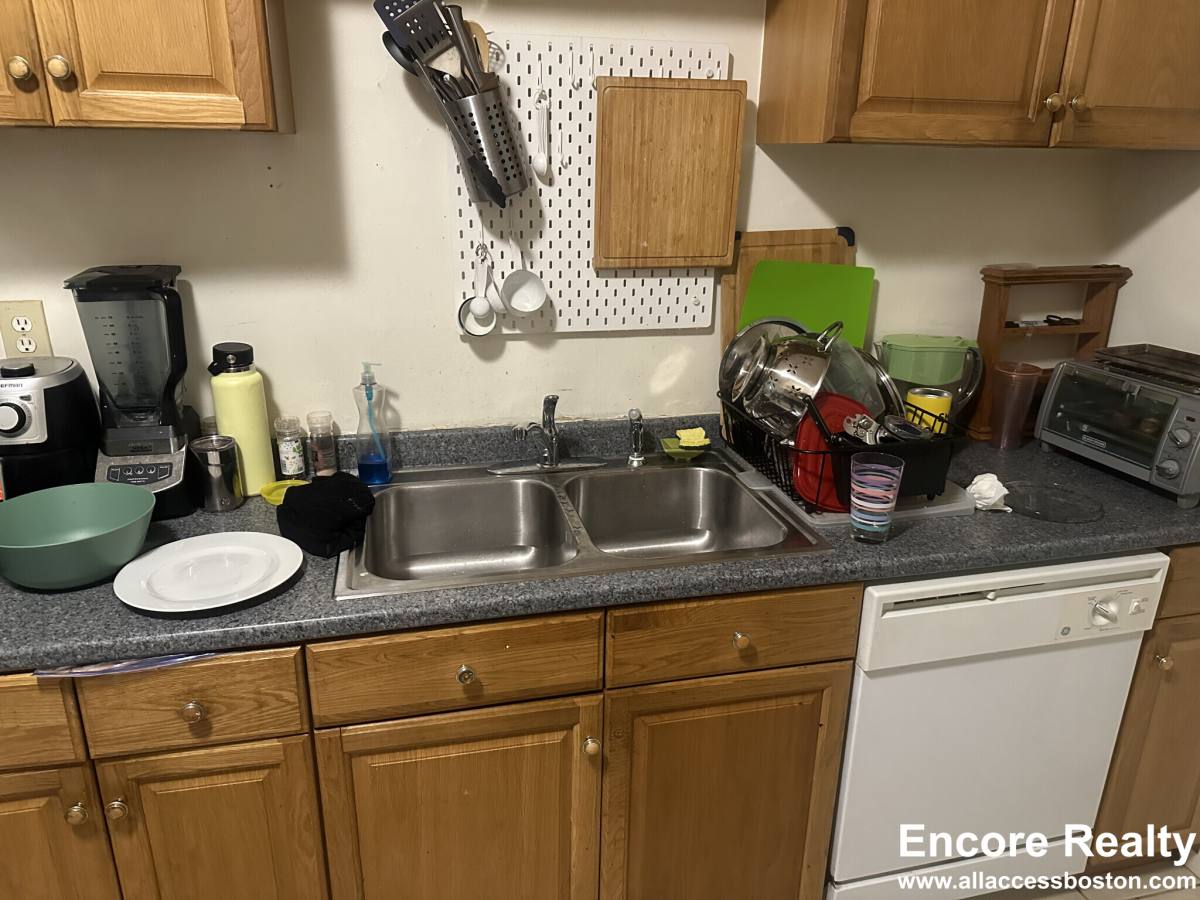 Apartment for rent at 80 Prentiss St #8, Watertown, MA 02472