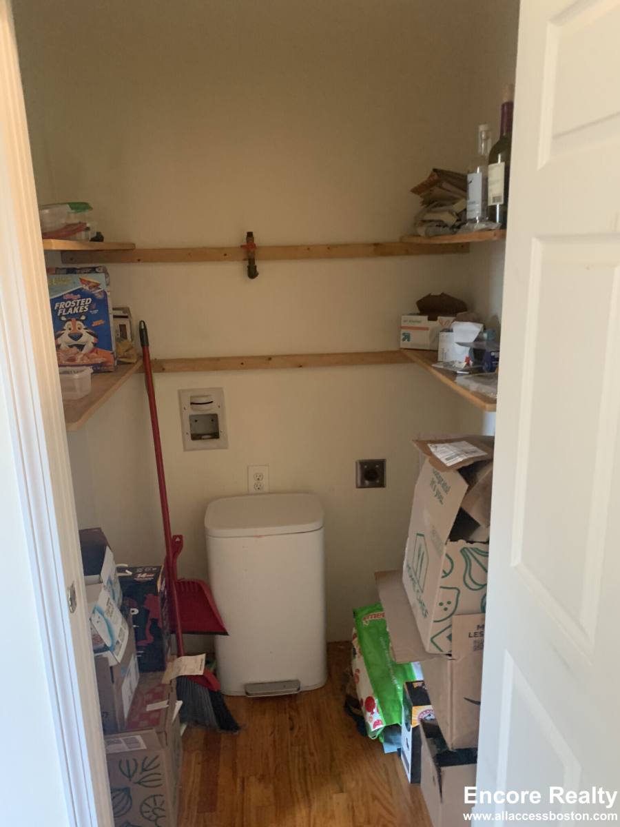 Apartment for rent at 46 Florence St #7, Somerville, MA 02145