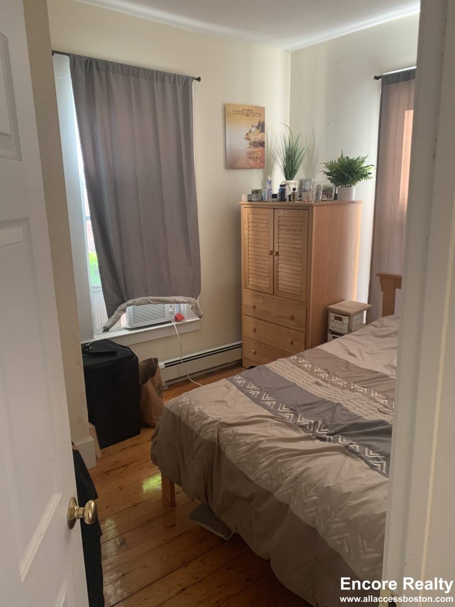 Apartment for rent at 46 Florence St #7, Somerville, MA 02145