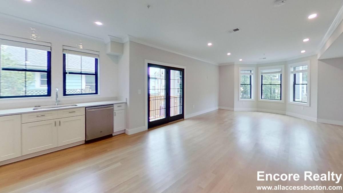 Apartment for rent at 285 Lamartine St #8, Jamaica Plain, MA 02130
