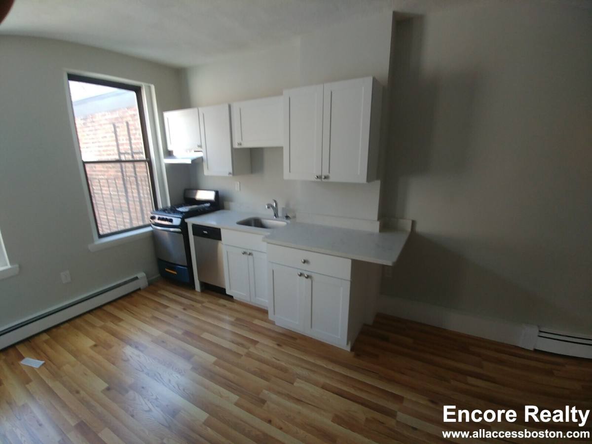 Apartment for rent at 21 Sheafe St #13, Boston, MA 02113
