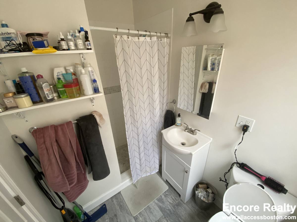 Apartment for rent at 21 Sheafe St #13, Boston, MA 02113