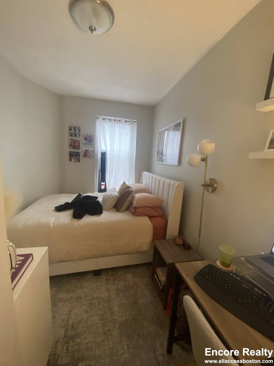 Apartment for rent at 21 Sheafe St #13, Boston, MA 02113