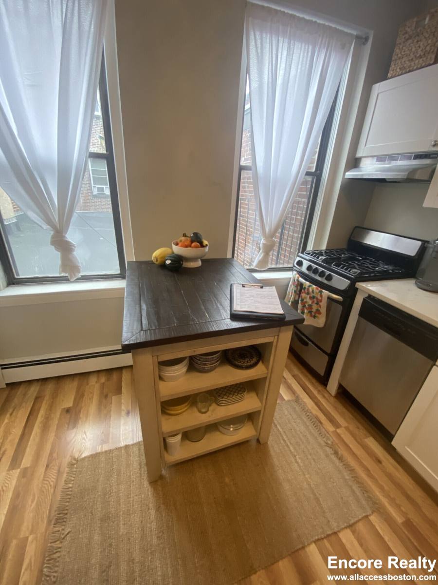 Apartment for rent at 21 Sheafe St #13, Boston, MA 02113